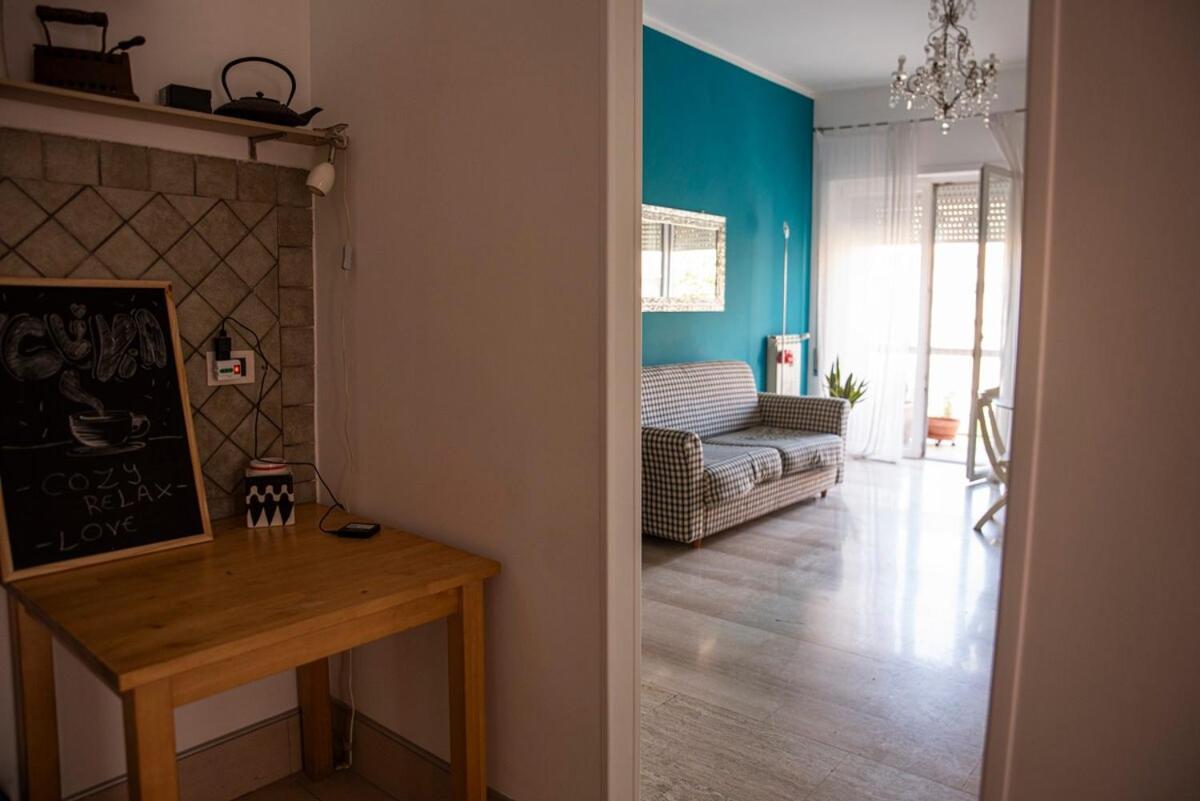 Clivia In The Heart Of Garbatella Apartment *